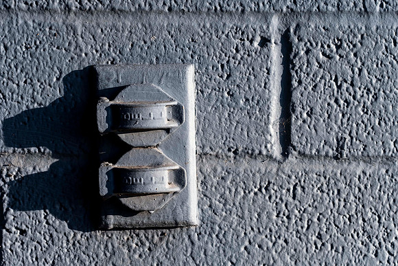 138 - Blue Outlet