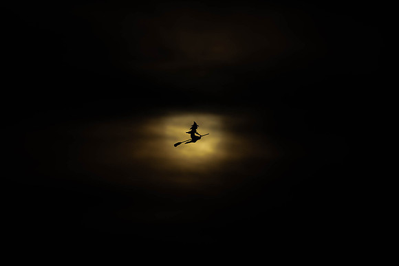 305 - Full Moon
