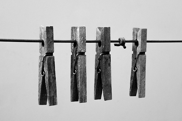 085 - Clothes Pins